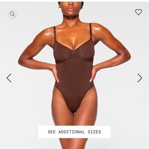 NWOT Skims Bodysuit